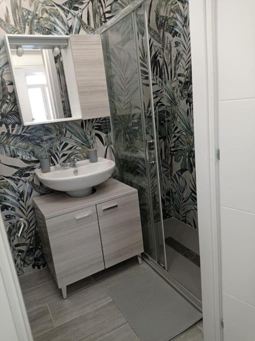 Iris Apartment 比谢列 外观 照片
